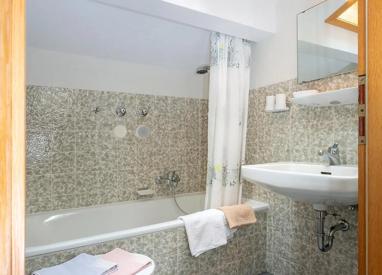 Gaestehaus Weissenbacher-Ferienwohnungen Marquartstein Apartment