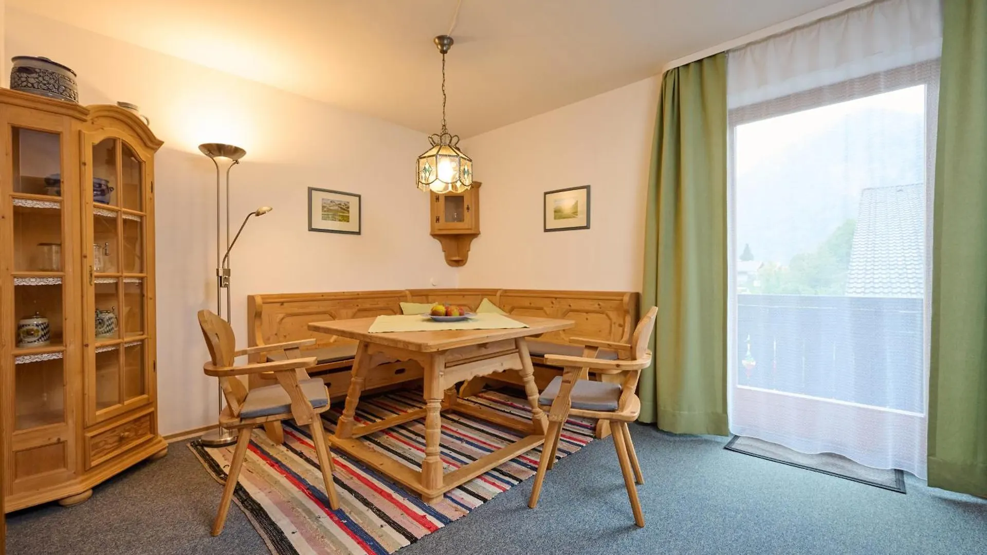 Gaestehaus Weissenbacher-Ferienwohnungen Marquartstein Appartement