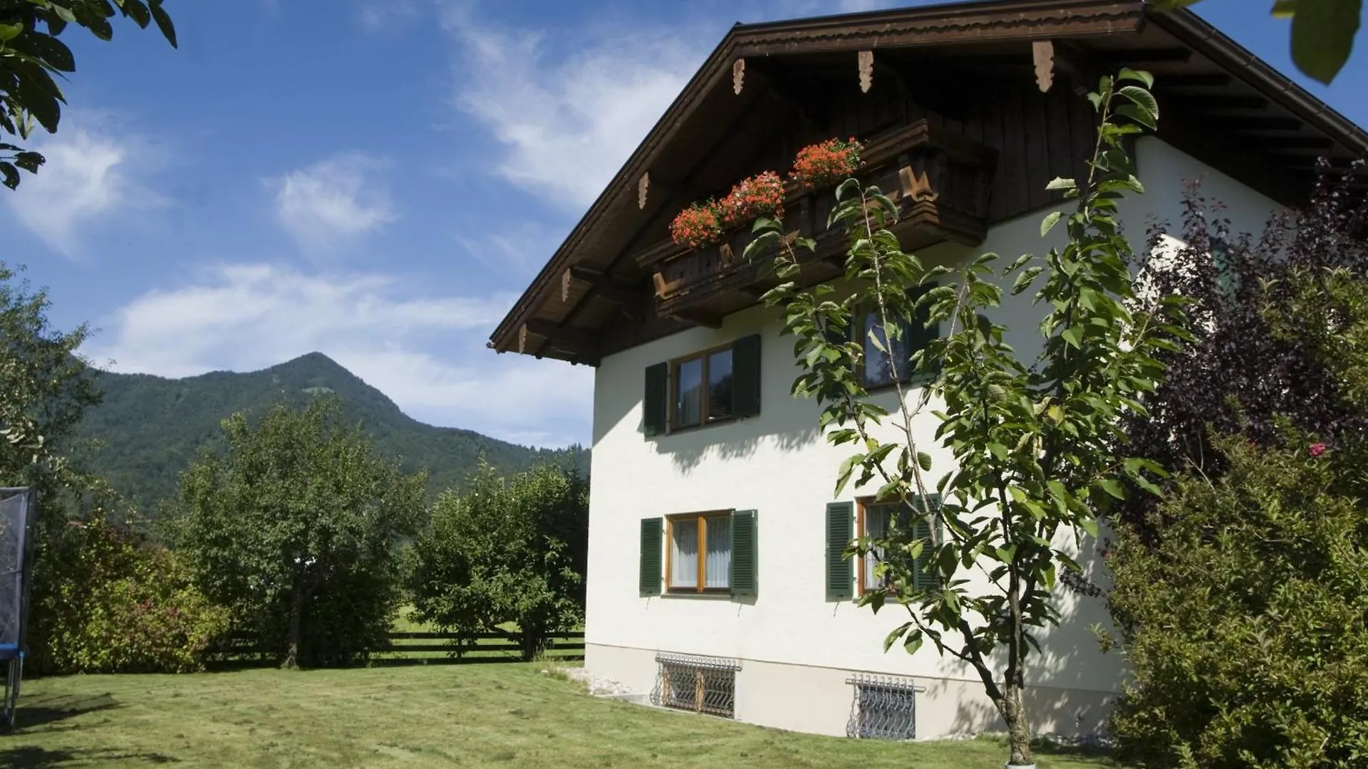 Gaestehaus Weissenbacher-Ferienwohnungen Marquartstein